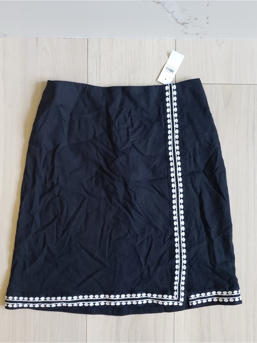 Ann Taylor Linen Pencil Skirt Navy White Embroidered Trim